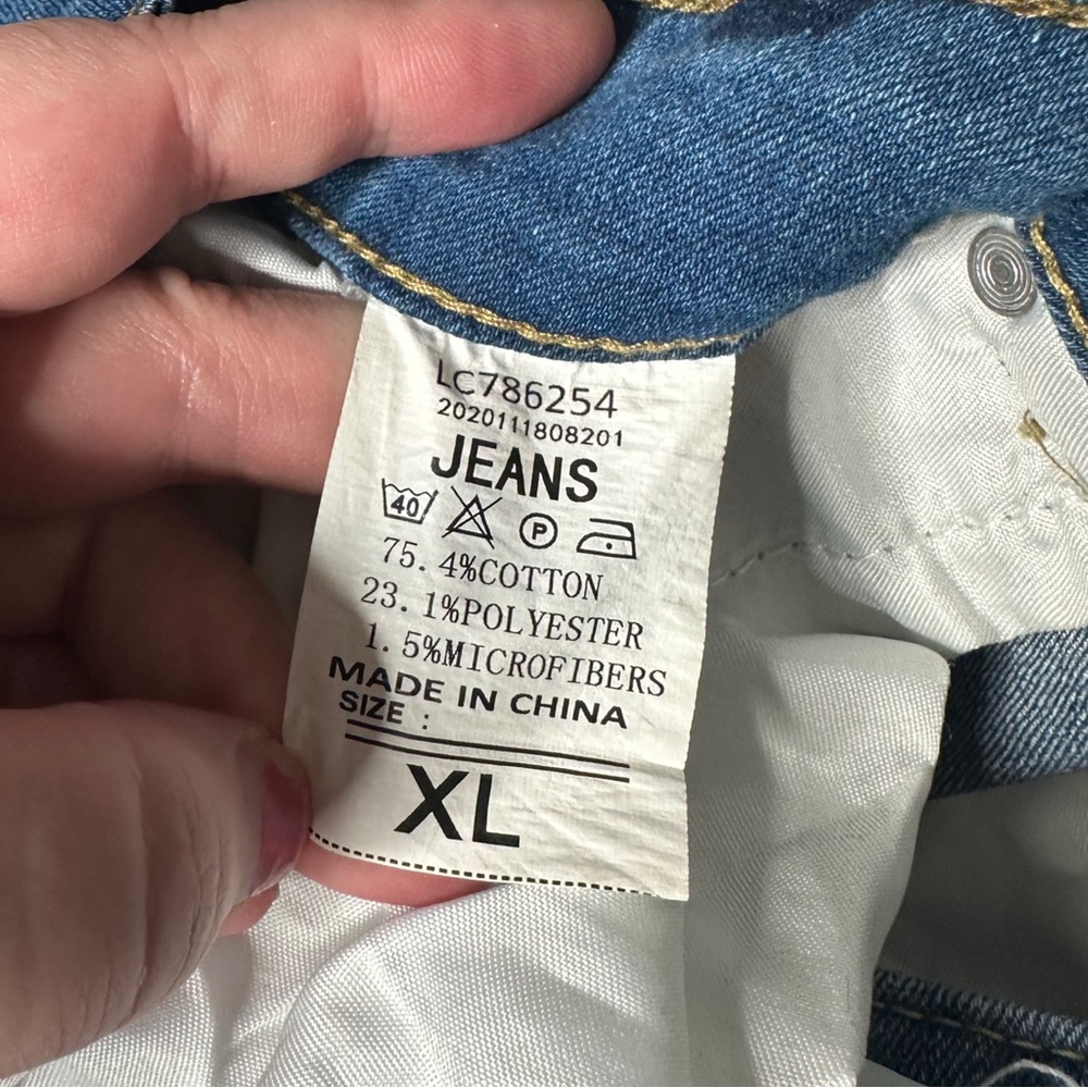 5/$25 😻 Amazon Blue Distressed Jean Shorts - Picture 5 of 5